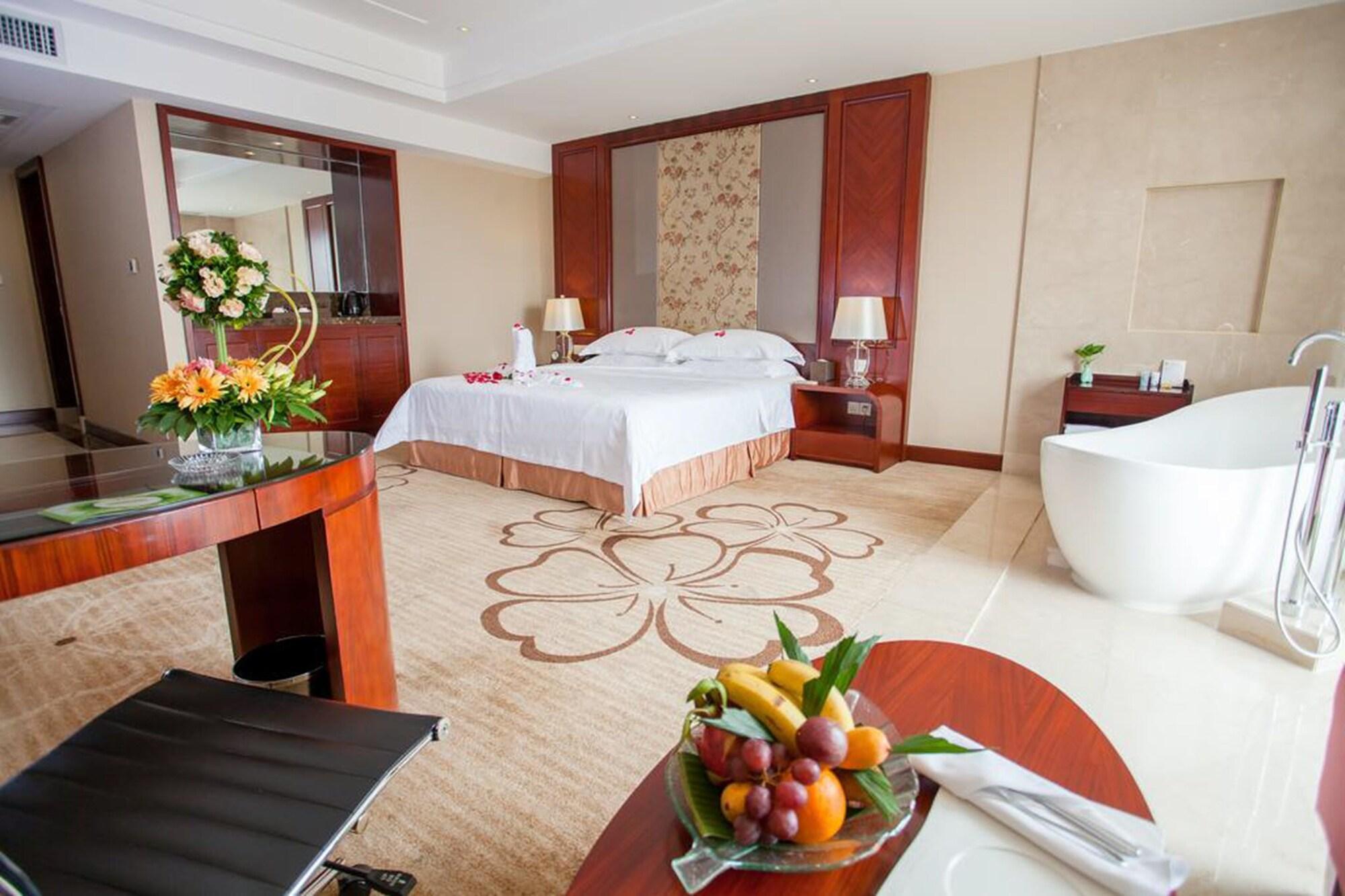 Ramada Plaza Shaoguan City Centre Bagian luar foto